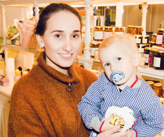 Анастасия Винокур, Стелла Аминова и Инга Берман на вечеринке в честь старта распродажи Mum Of Six