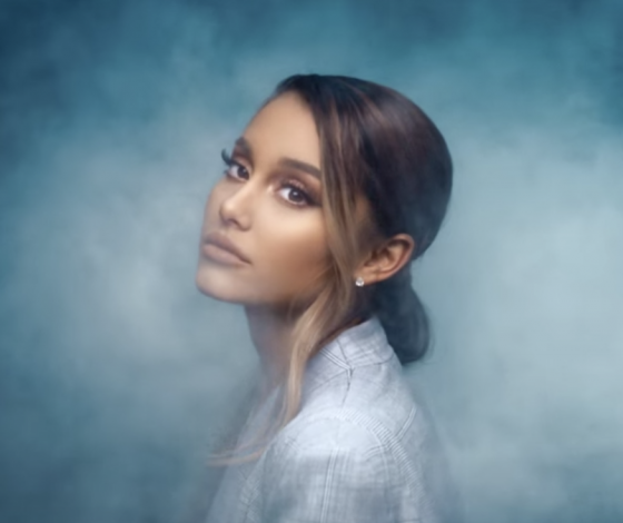 Без пластики не обошлось. Как раньше выглядела Ариана Гранде?