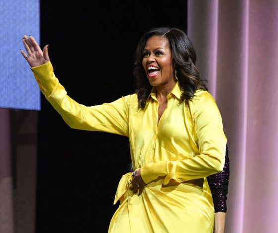 Это надо видеть! Мишель Обама в блестящих сапогах Balenciaga за 4 тысячи долларов