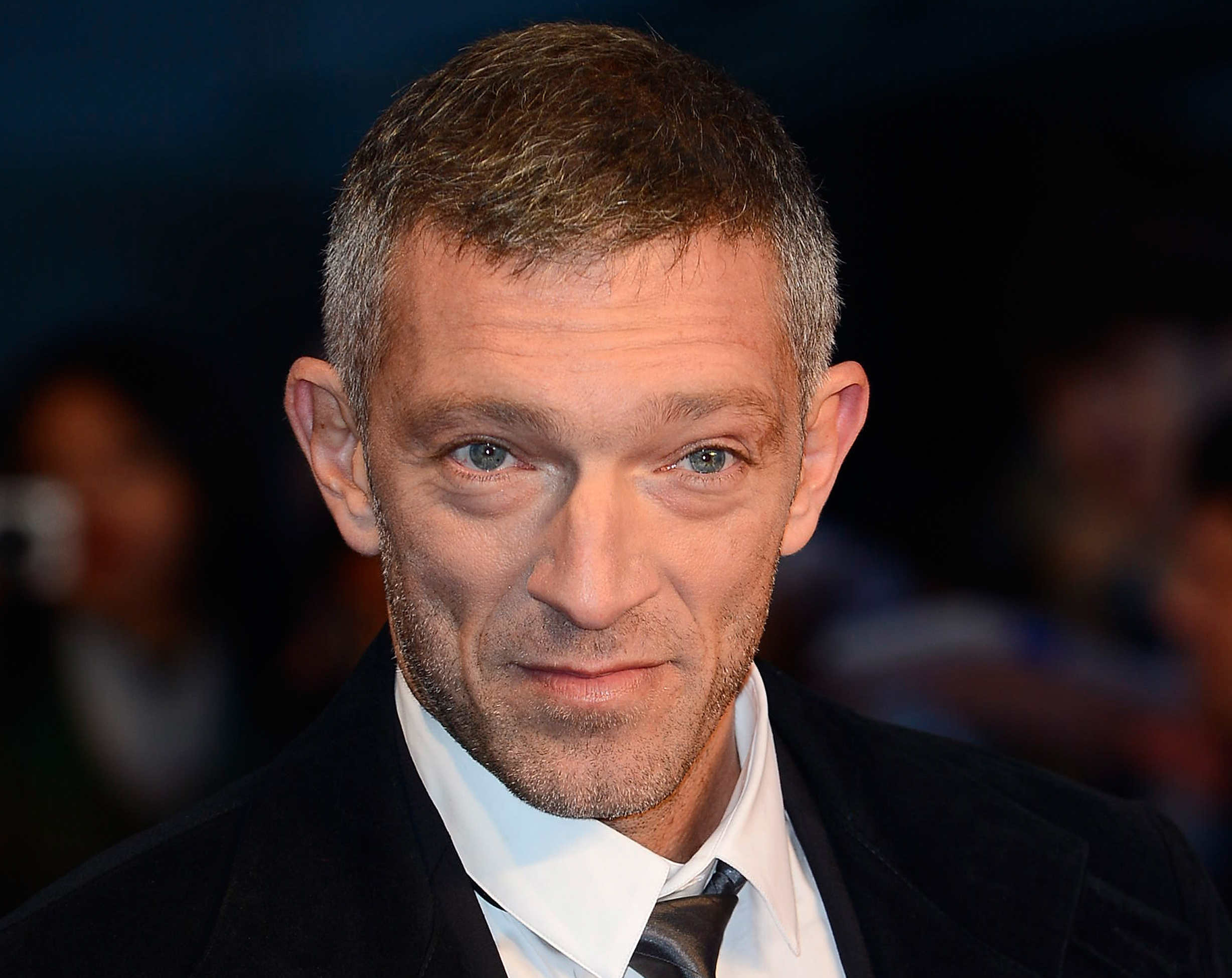What does 56-year-old Vincent Cassel look like now? - The Fashion Vibes