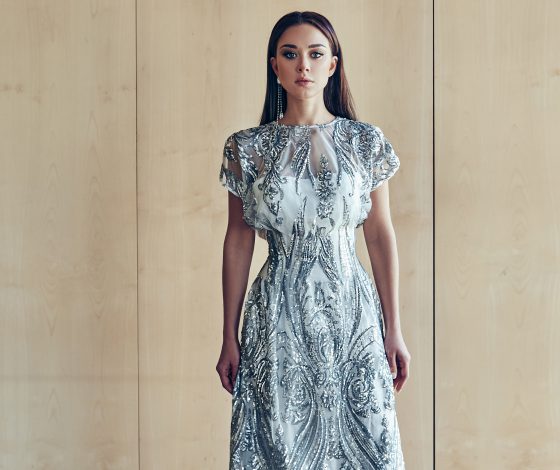 Shine bright: где купить платья с пайетками и блестками к Новому году?