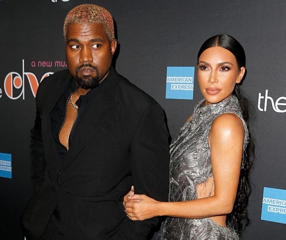 Ким Кардашьян случайно показала сосок. Как она выкрутилась?