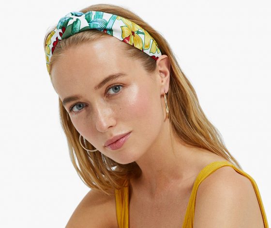 Собираемся на пляж. Как украсить прическу?