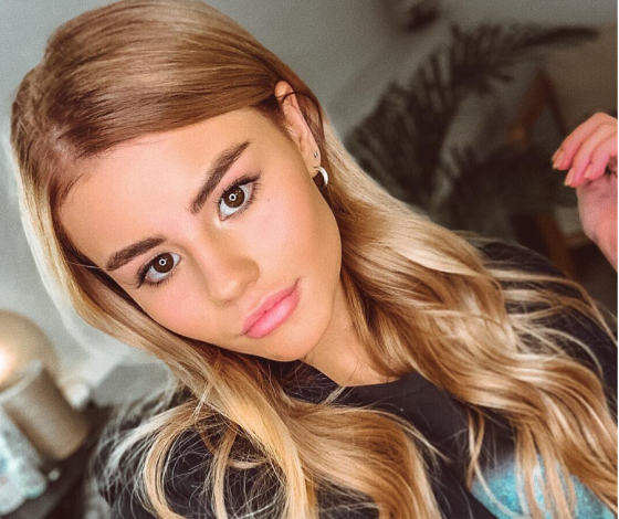 Горячо! Звезда сериала «Улицы» Леля Баранова в купальнике