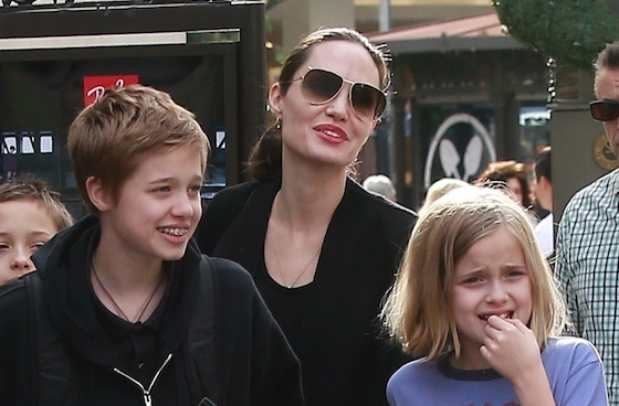 Стали совсем взрослыми! Новый выход Шайло Джоли-Питт с братом