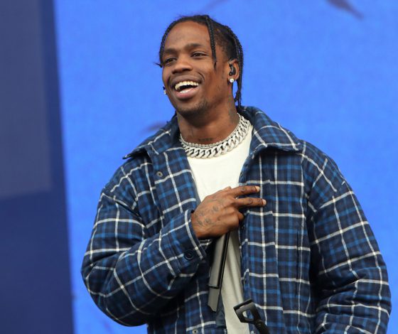 Теперь ты видел все: Трэвис Скотт без косичек!