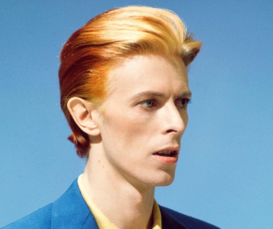 Планы на выходные: концерт Децла, выставка о Дэвиде Боуи и танцы до утра