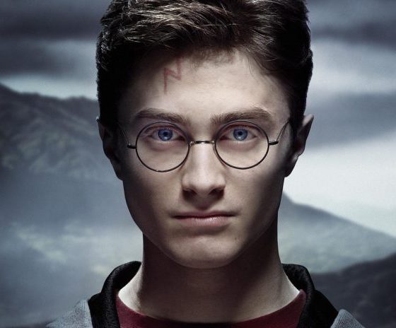 Неожиданная фанатская теория о шраме Гарри Поттера. Ты будешь в шоке!