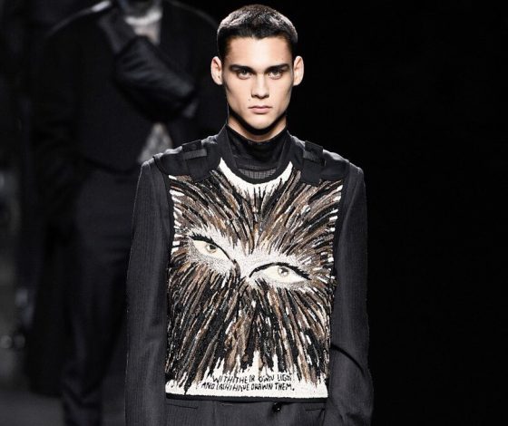 Смотри второй показ Кима Джонса для мужской линии Dior здесь!