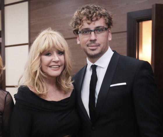 Все с ней в порядке! Максим Галкин опроверг информацию о госпитализации Аллы Пугачевой