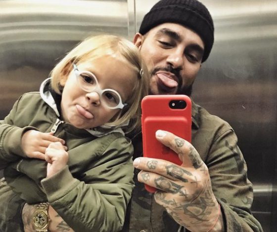 Звездная компания! С кем отдыхает дочка Тимати?