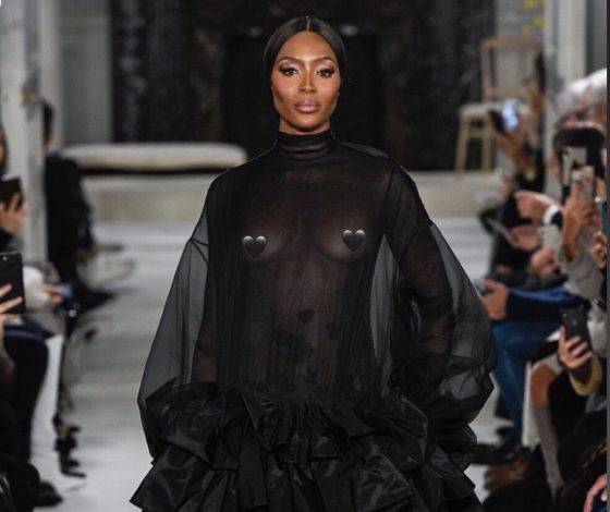 Голая Наоми Кэмпбелл закрыла показ Valentino в Париже!