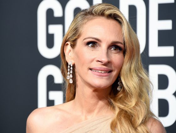 Джулия Робертс засветилась в бикини на отдыхе с семьей