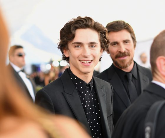 Загадка: чем был занят Тимоти Шаламе на премии SAG?