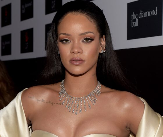 Топ стильных идей для татуировки от мастера Рианны, Кайли Дженнер и других звезд