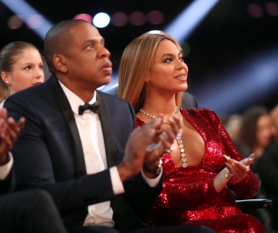 Самый смешной (и романтичный) мем: зачем Джей Зи делает ЭТО с Бейонсе?