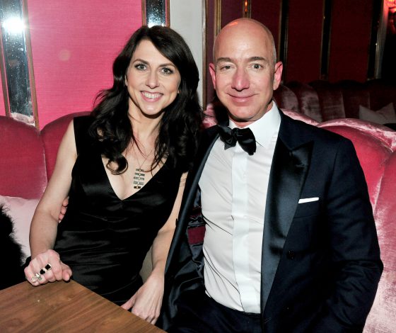 После развода с главой Amazon: бывшая супруга Джеффа Безоса вышла замуж за учителя