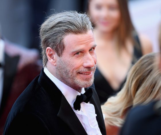 Шок дня! Джон Траволта наконец-то снял парик. Как он теперь выглядит?