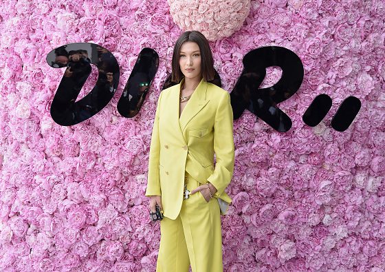 Скандал с агентствами Беллы Хадид и Хейли Болдуин продолжается. Как оправдываются модели?