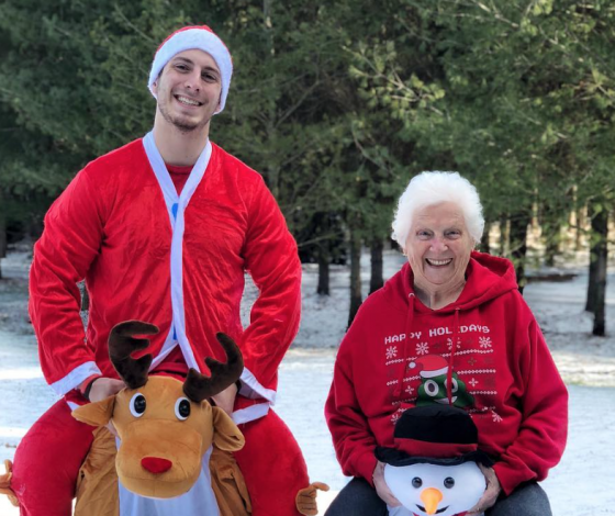 Нашли пару для гламурного пенсионера из Хабаровска! И это бабуля-пранкер