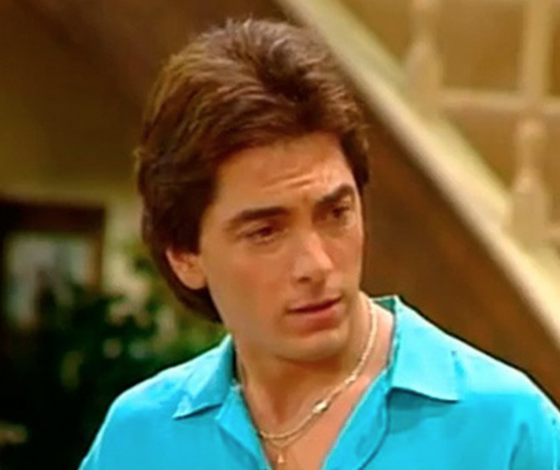 Что с ним стало! Главного героя «Чарльза в ответе» обвиняют в домогательствах!