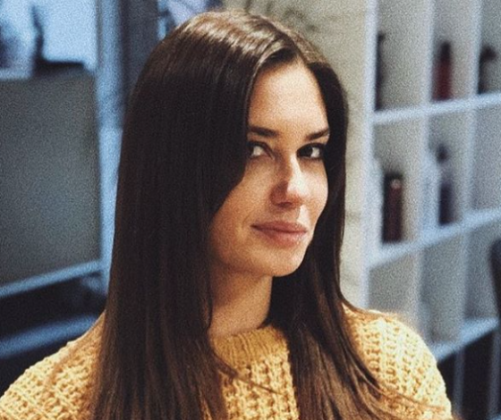 Прямо как в «Закрытой школе»! Новый образ Агаты Муцениеце