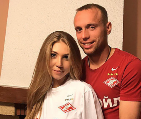 Продолжение скандала: Денис Глушаков избивал жену!