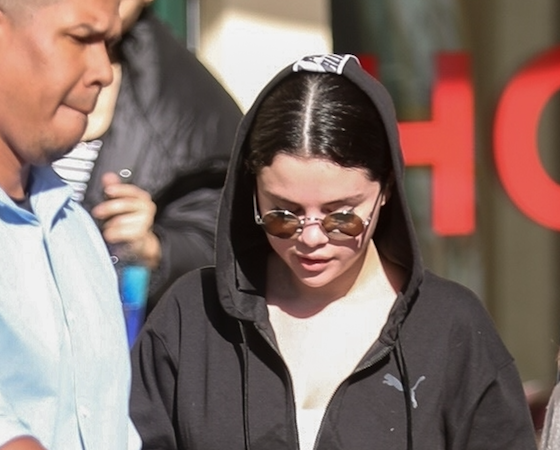 Похудела! Новый выход Селены Гомес