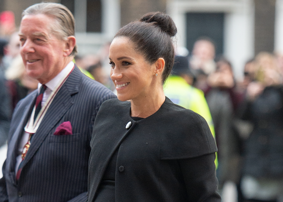 Новый выход Меган Маркл. У герцогини новая прическа!