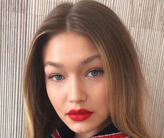 Вечная классика: как выбрать идеальный оттенок красной помады?