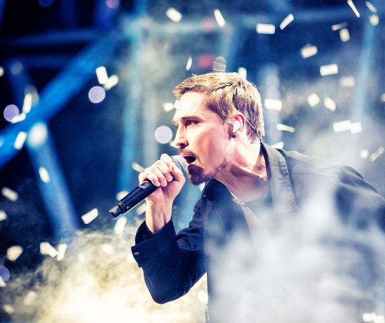 Премьера шоу «Планета Билан»: Светлана Лобода, Филипп Киркоров и Дарья Клюкина поддержали Диму 