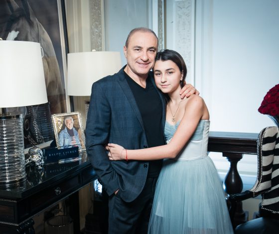 Михаил Турецкий с дочерью, Марина Сечина, Зара и Светлана Хоркина на ужине Федерации конного спорта России 