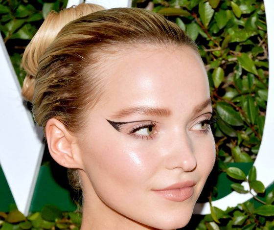 Для тех, кто любит макияж: топ самых необычных идей от звезд