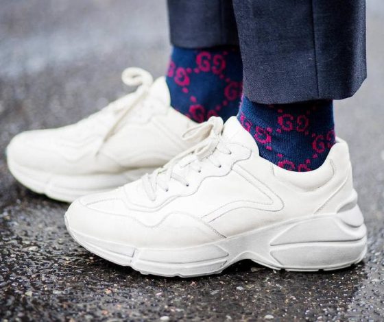 Действительно модные носки, которые можно подарить парню