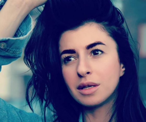 Эксклюзив PEOPLETALK. Мама крестницы Децла о певце