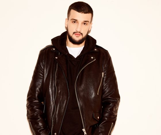 Добавь в плейлист. Этот альбом ты будешь слушать на повторе!