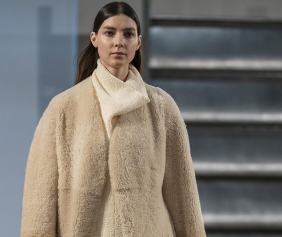 Смотри показ The Row здесь!