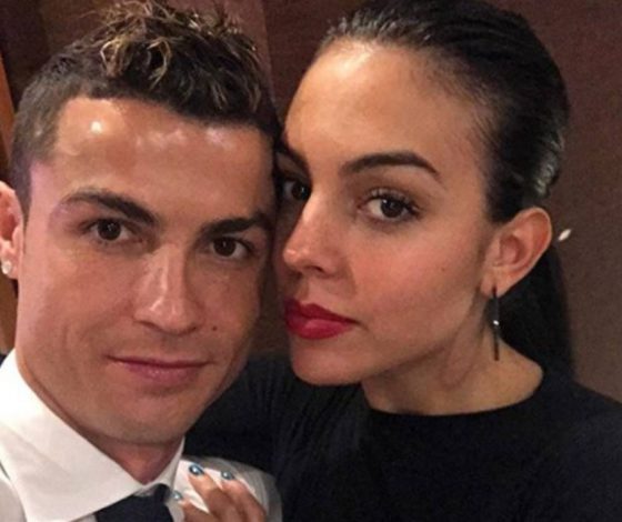 Мимими дня! Криштиану Роналду играет с дочкой