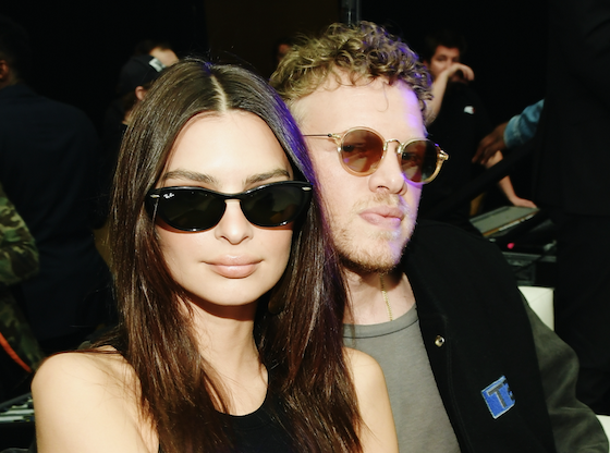 Муж мужем, а о подписчиках забывать нельзя: Эмили Ратаковски оголилась в Instagram