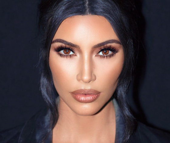 Ким Кардашьян с супер-длинными волосами. Такого мы еще не видели!