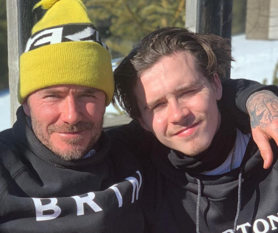 Любимая семья! Много новых фото Бекхэмов с отдыха