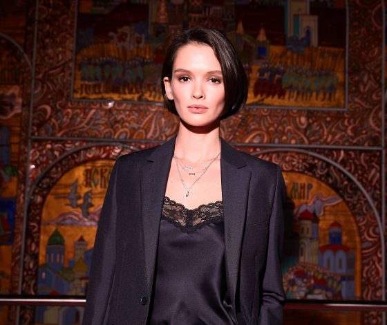 Паулина Андреева и Федор Бондарчук, Юлия Снигирь и Евгений Цыганов, Александр Цекало с молодой женой на VII Премии АПКиТ