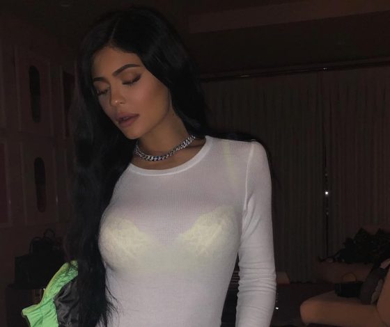 Хотим такое! Где взять и сколько стоит платье, как у Кайли Дженнер?