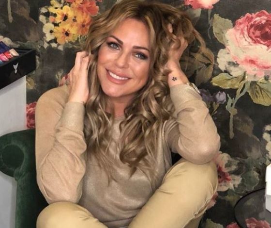 Автор песен Мэрайи Кэри и Селин Дион напишет книгу о Юлии Началовой