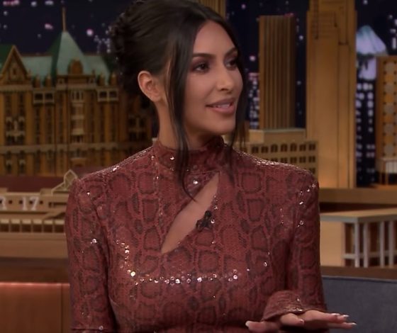 Ну очень смешное видео: как Ким Кардашьян делает ЭТО