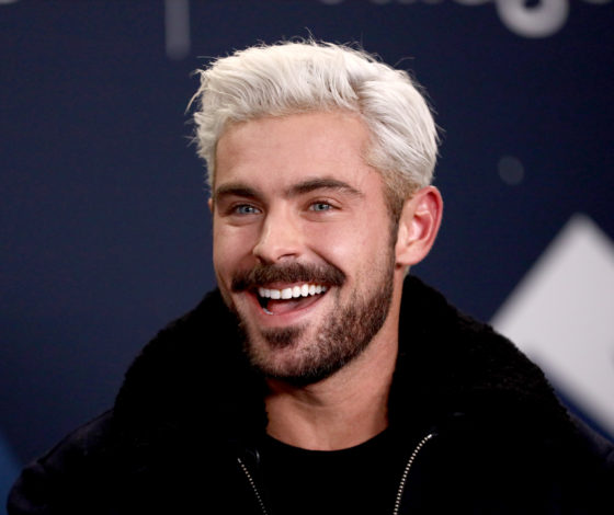 Объятья и поцелуи: Зак Эфрон замечен с незнакомкой