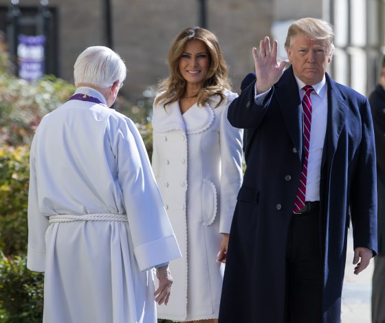 Мелания и Дональд Трамп отметили День святого Патрика. Какое пальто!