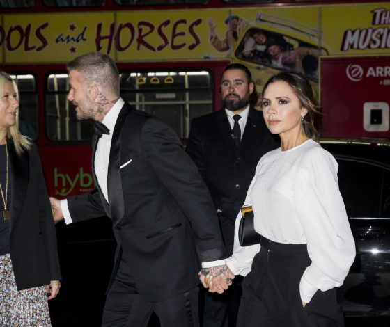 Новый выход Виктории Бекхэм. Вот это туфли!