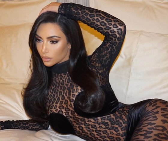 Как менялась фигура Ким Кардашьян? Смотри фото!