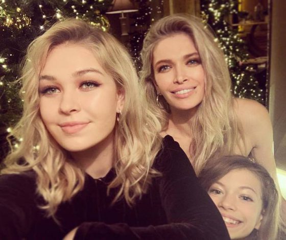 Как Вера Брежнева учит дочерей общаться с парнями?